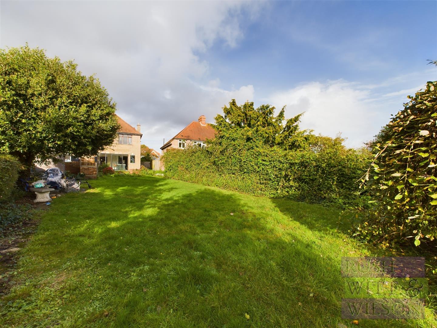 St. Helens Road, Hastings Rush, Witt & Wilson